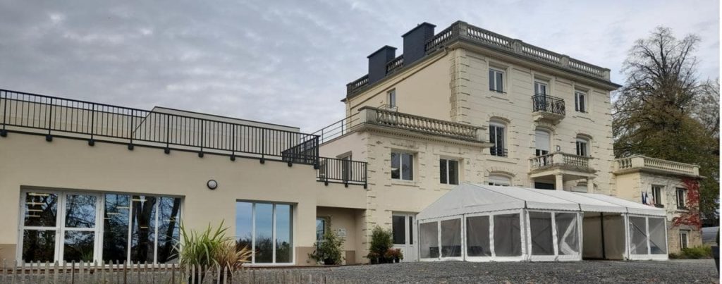 Cerisy-Belle-Étoile. Le nouvel espace de restauration et de conférence inauguré.